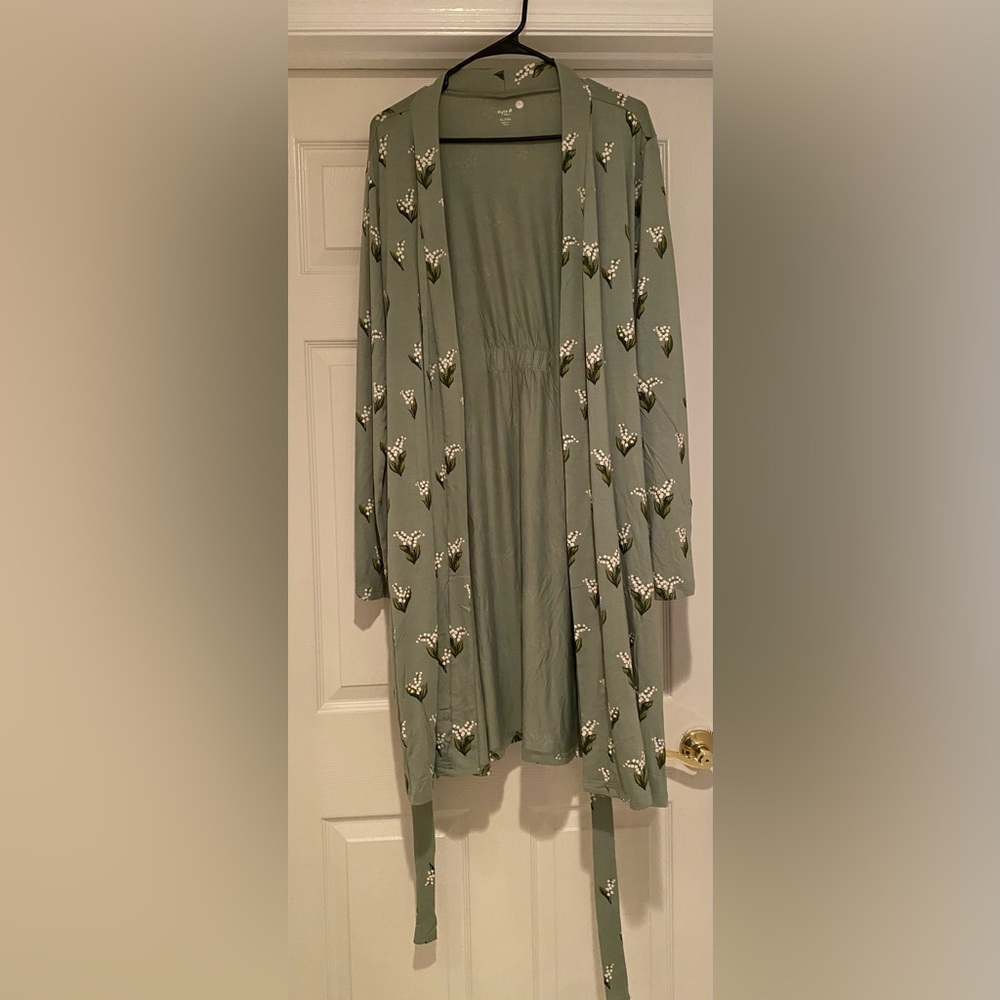 Kyte Baby Womens Bamboo Green Floral Robe